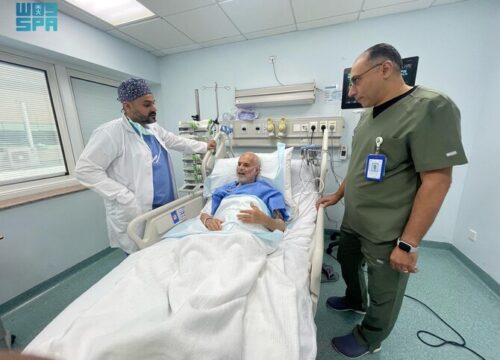 Makkah cardiac care saves three Umrah performers